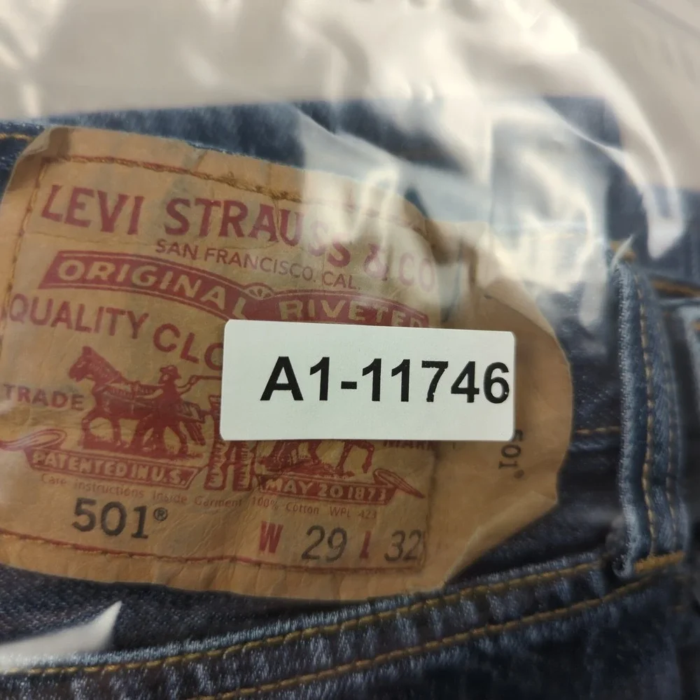 Levis 501 Jeans Mens 29x32 Blue Button Fly Classic American Casual Western